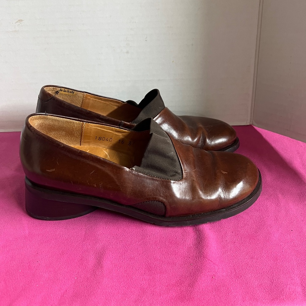Think ! 39 brown heeled loafers